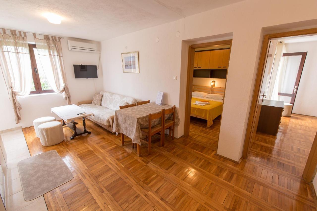 Stella Maris Accommodation Klenovica Exterior photo